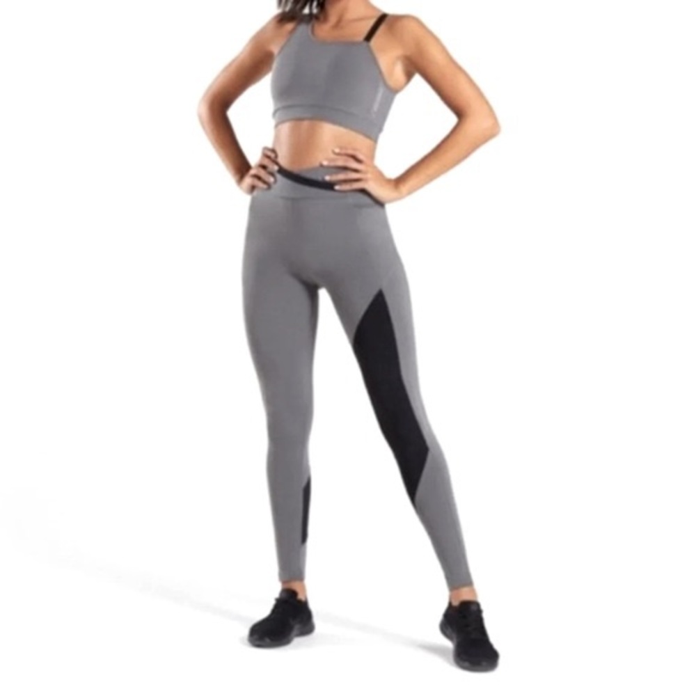Gymshark Asymmetrical Legging Grey / Black